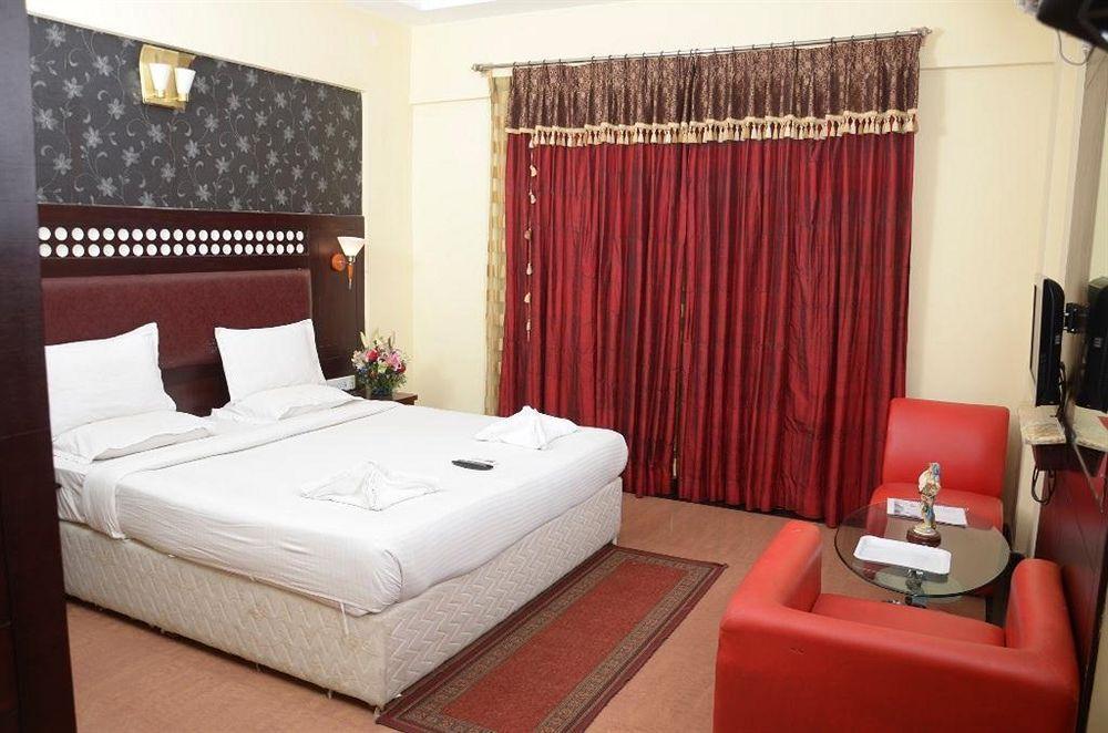 Solitaire Suites บังกาลอร์ ภายนอก รูปภาพ